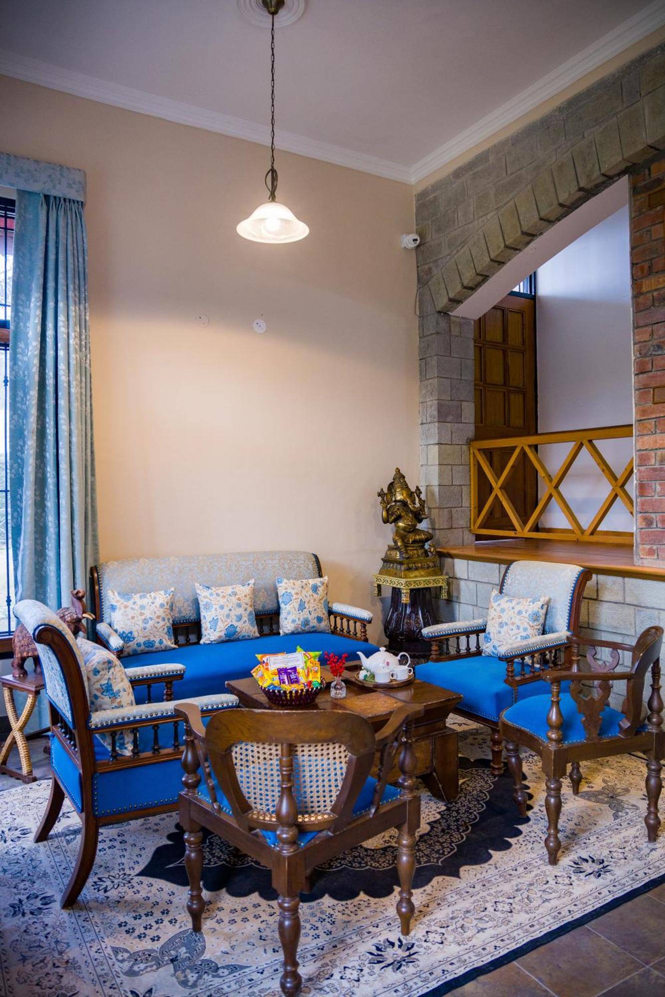 Alaya Stays Mehar Villa - 3 Bhk With Garden & Scenic Views Kasauli Esterno foto